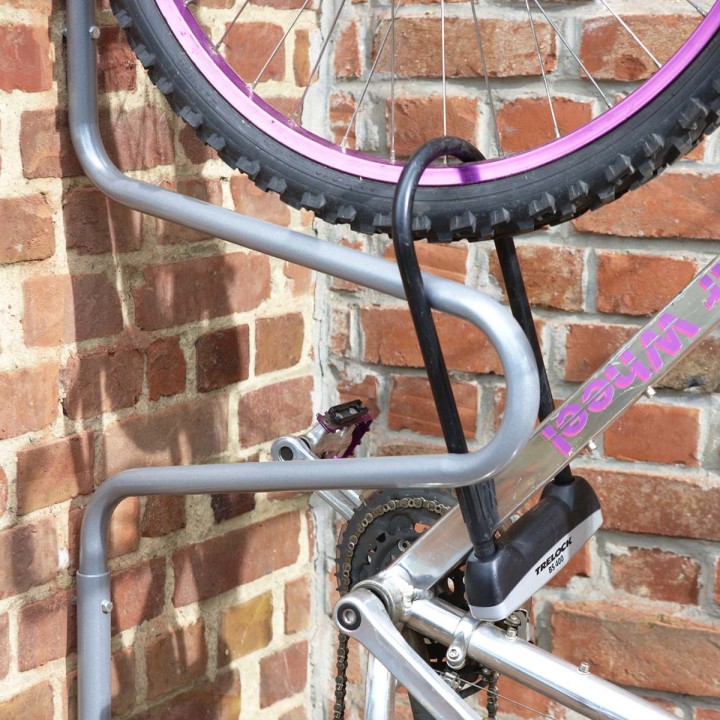 Range-vélo mural vertical - Support acier