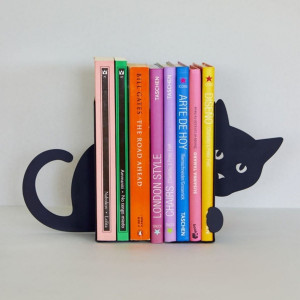 Detail of 2 serre-livres chat