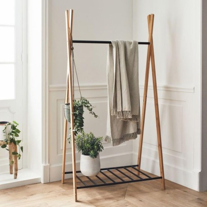 Portant à vêtements en bambou naturel et métal 93 x 50 x 173 cm