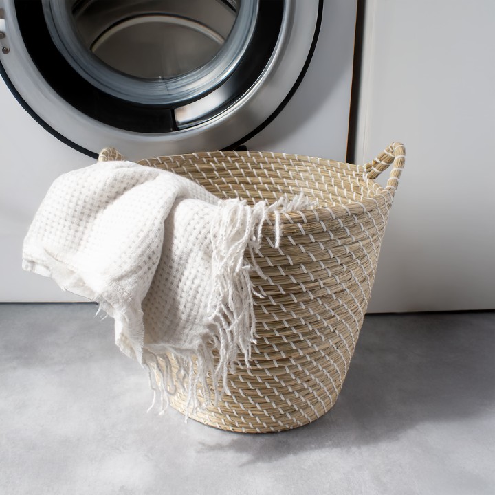 Panier en paille naturelle blanc