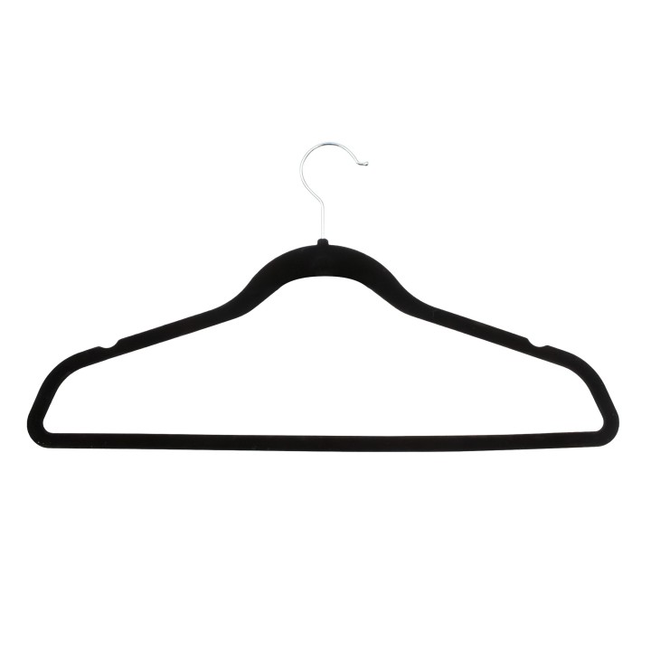 Lot de 4 cintres en velours noir