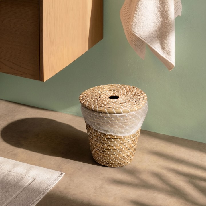 Poubelle de salle de bain en paille
