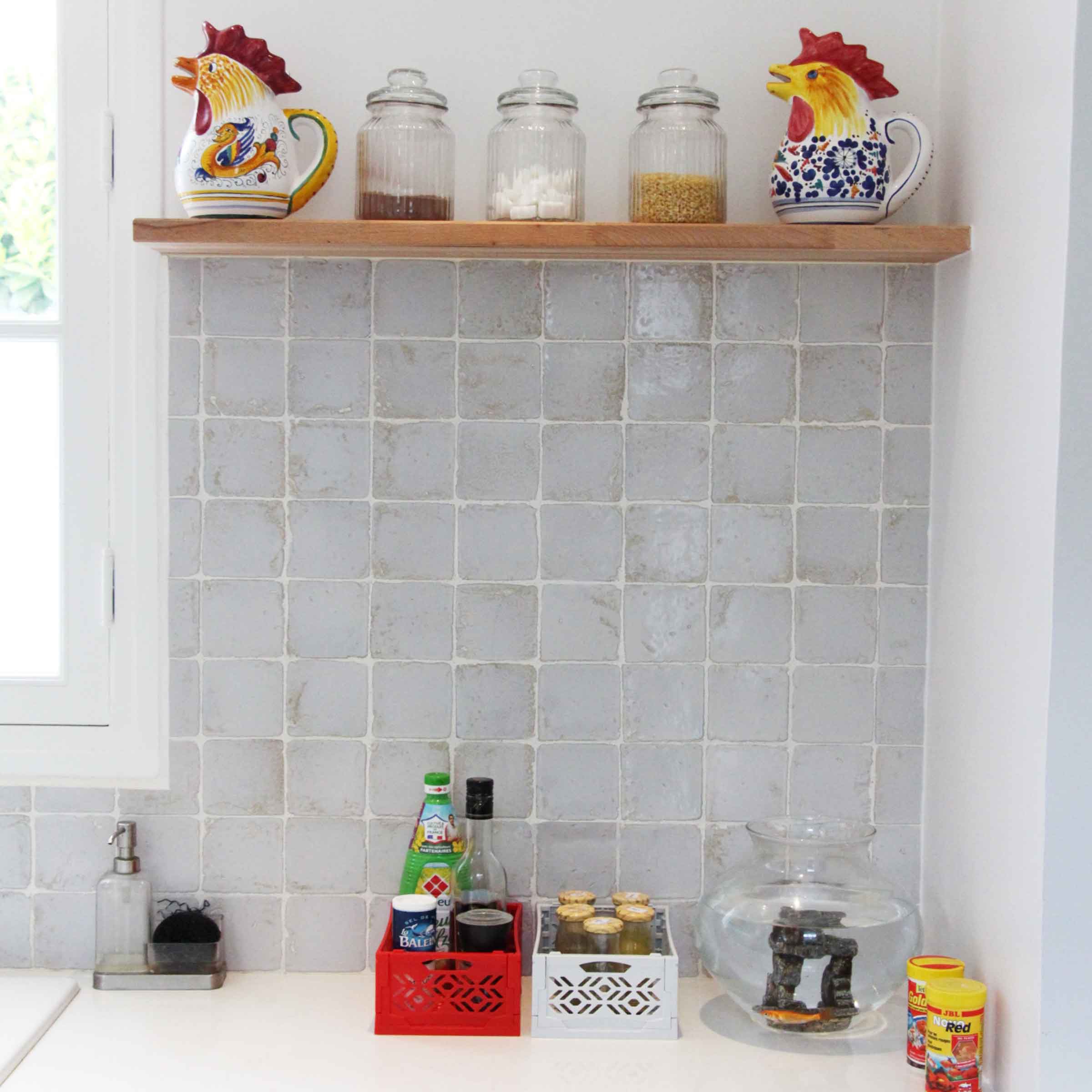 mini cagette rectangulaire en plastique ajouré blanc empilable et pliable