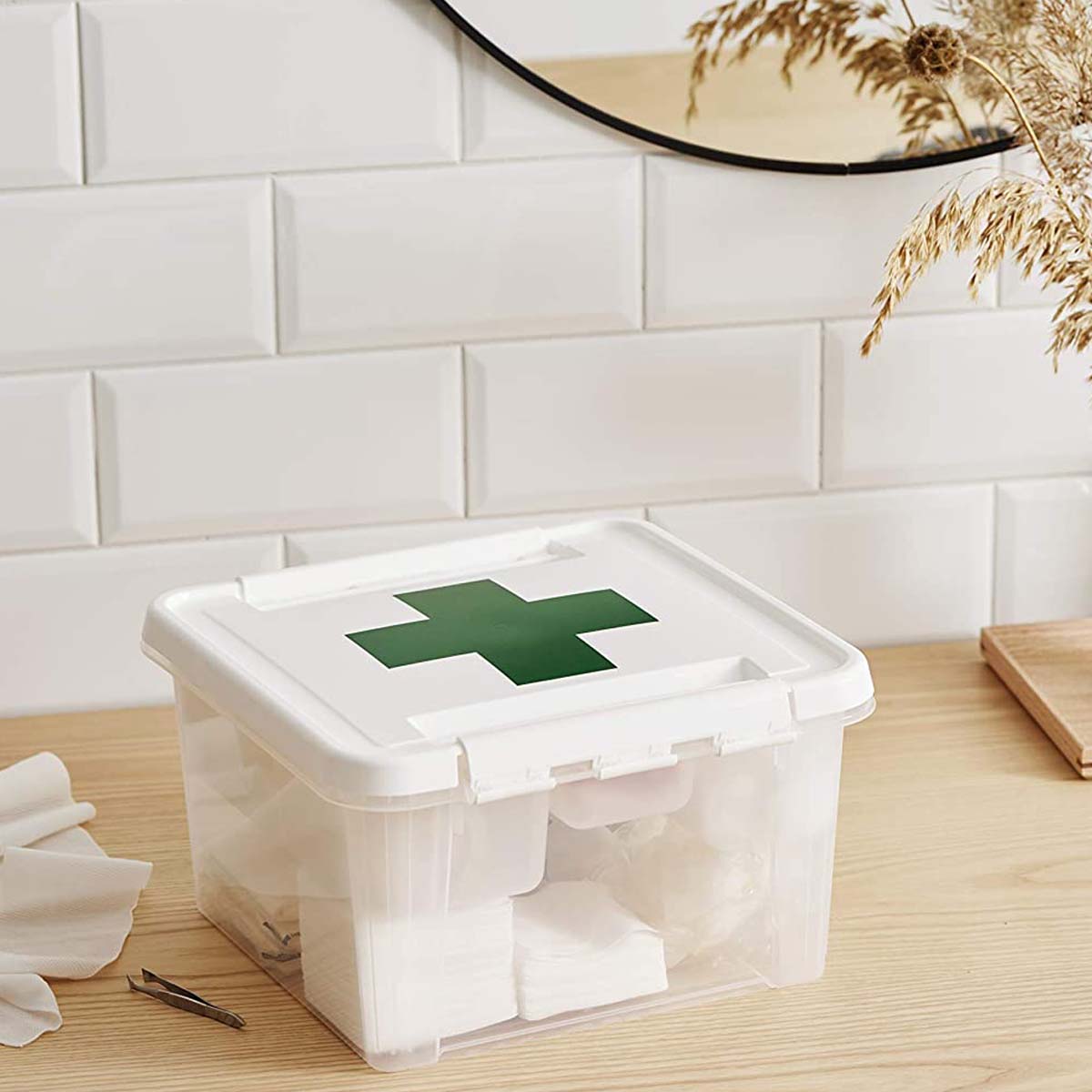 Boîte à pharmacie en plastique